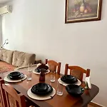 Ermest ,kavaje Rock Durrës