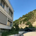 Ermest ,kavaje Rock 公寓 Durrës