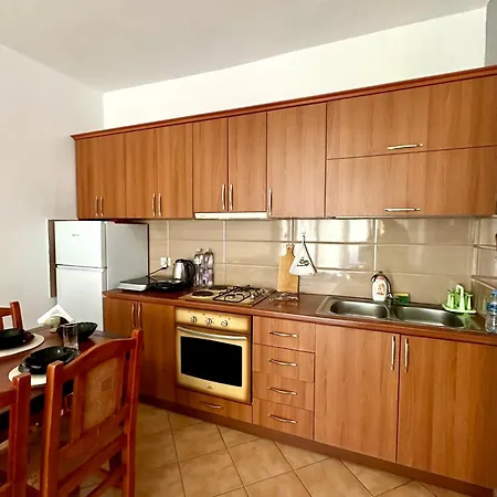 Apartament Ermest ,kavaje Rock