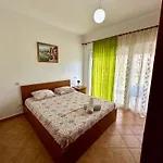 Ermest ,kavaje Rock Durrës